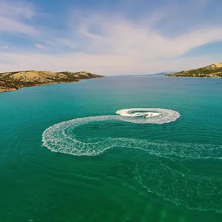 アパート 2 Bedroom Lovely In *