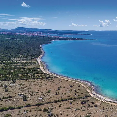 2 Bedroom Beautiful Apartment In Mandre Mandre