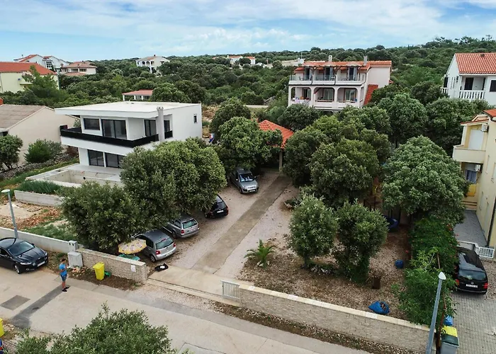 2 Bedroom Lovely In Apartman